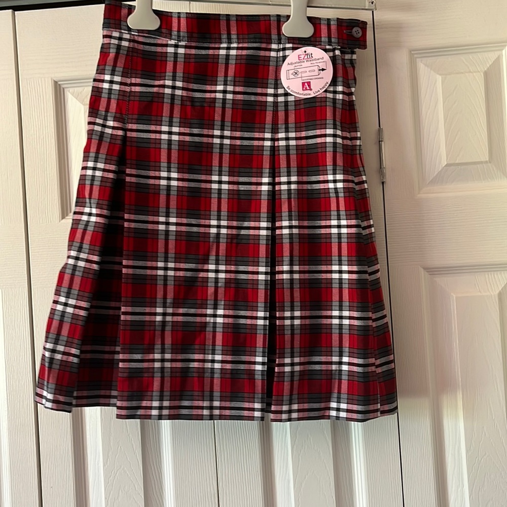 girls school uniform/ academia plad skirt.